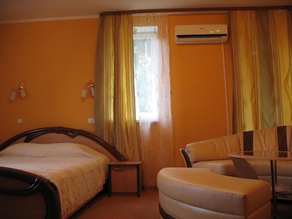 Premier Club Hotel Chernivtsi Phòng bức ảnh