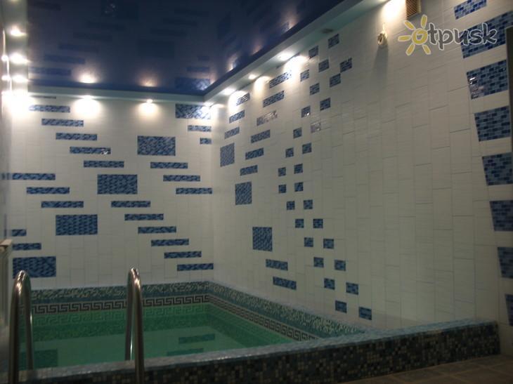 Premier Club Hotel Chernivtsi Ngoại thất bức ảnh
